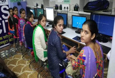 Om-Computer-and-Education-Hub