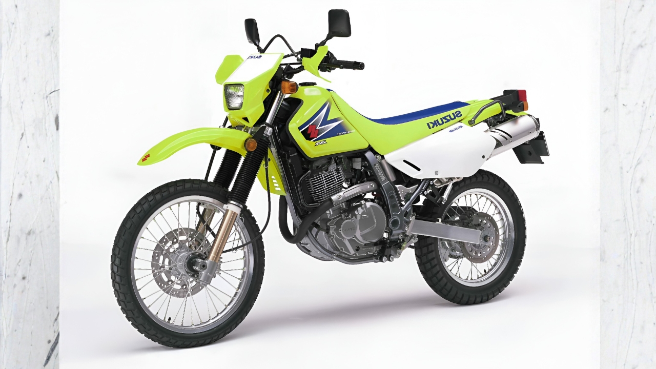 Suzuki DR650S: Moto Versátil Doble Propósito Ideal para Ciudad y Aventuras Off-Road