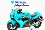 Suzuki Hayabusa: Moto Icónica de Alta Velocidad con Diseño Aerodinámico y Potencia Extrema